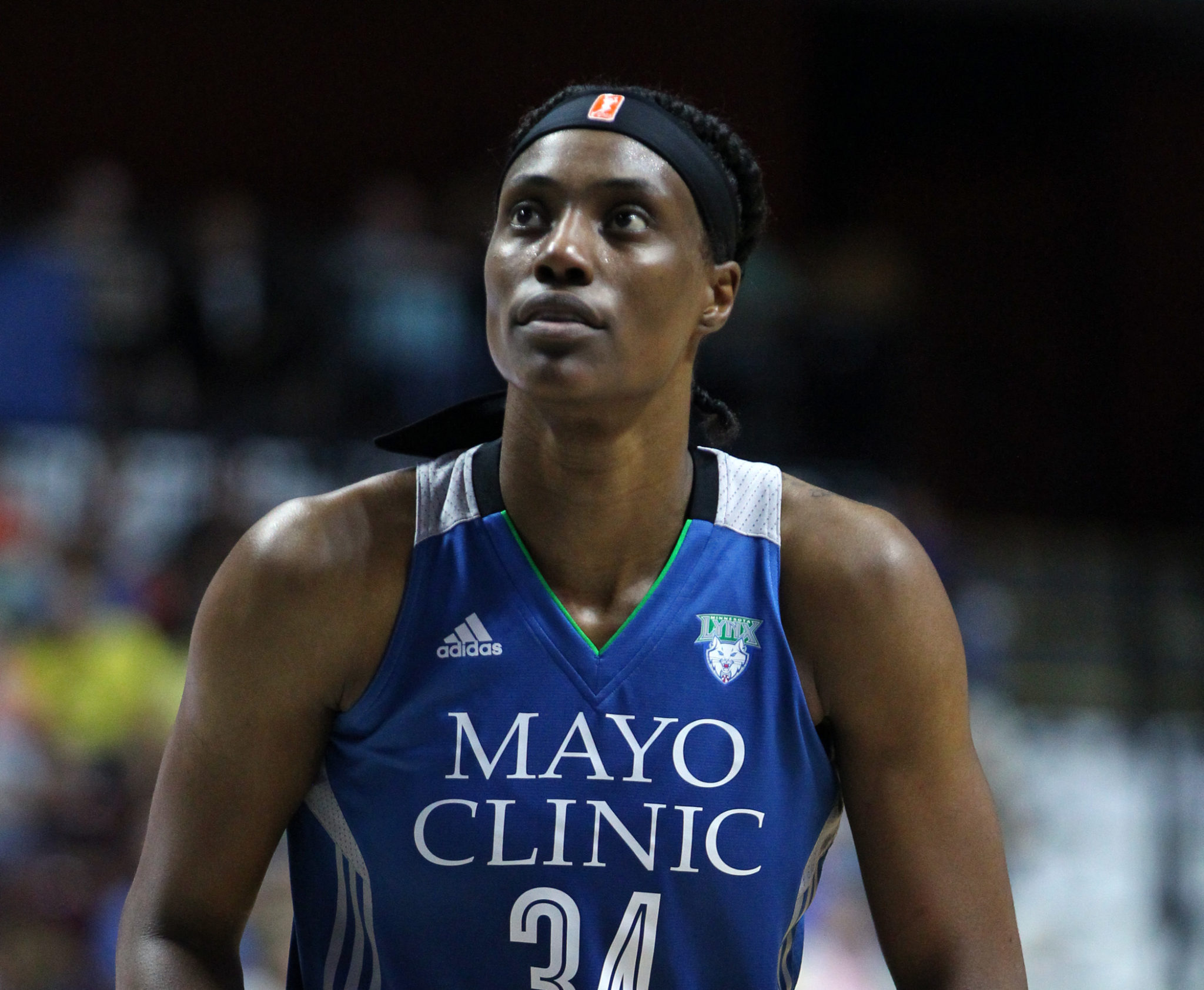 sylvia fowles dunk
