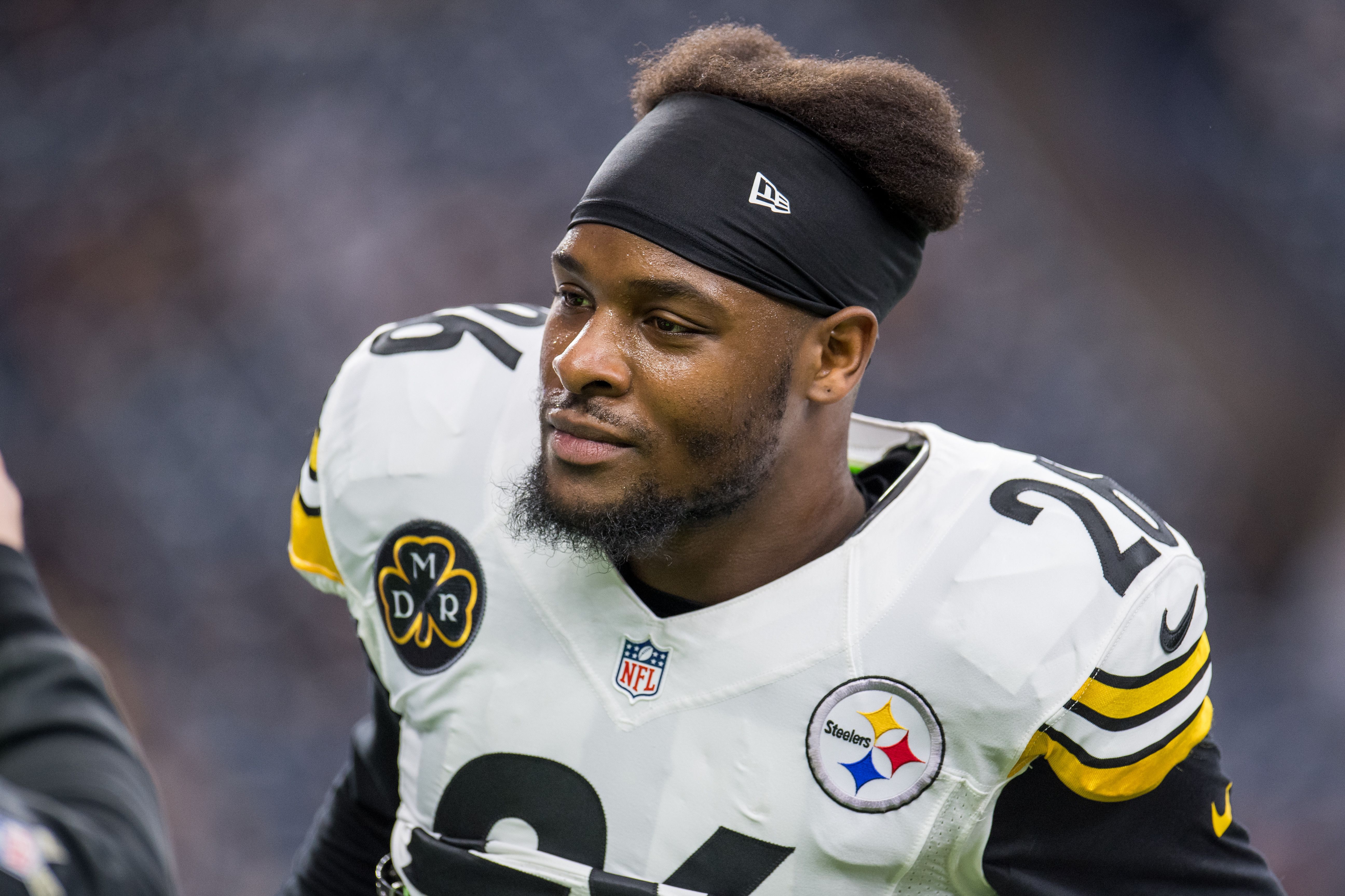 Le'Veon Bell May Retire or Sit out The Next Season if ...