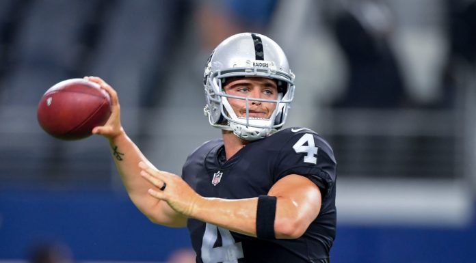 Raiders’ QB Derek Carr “Doesn’t Want the First Pick” in 2019 Draft Raiders' QB Derek Carr in 2017