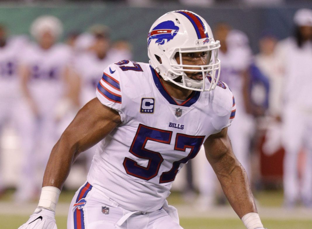 Bills Re-Sign Veteran LB Lorenzo Alexander - SportzBonanza