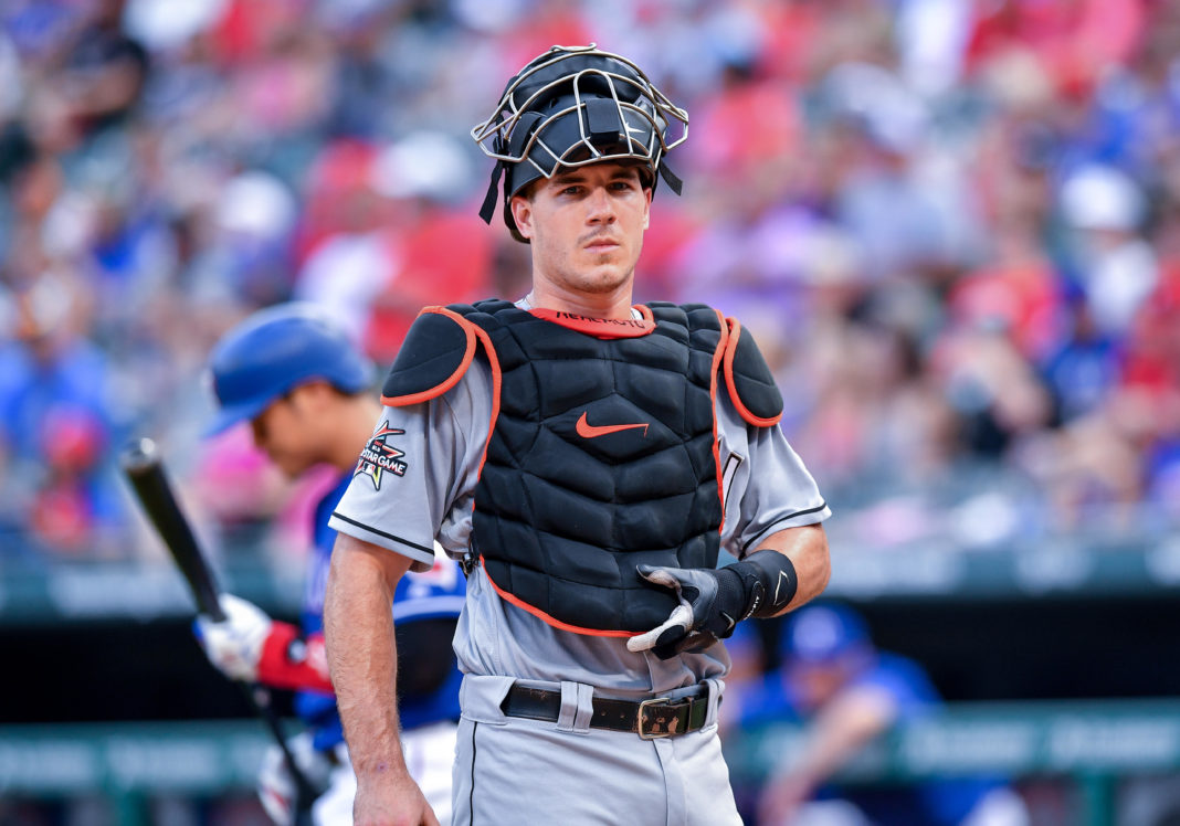 Phillies' JT Realmuto to Miss a Month of Action with a Broken Thumb