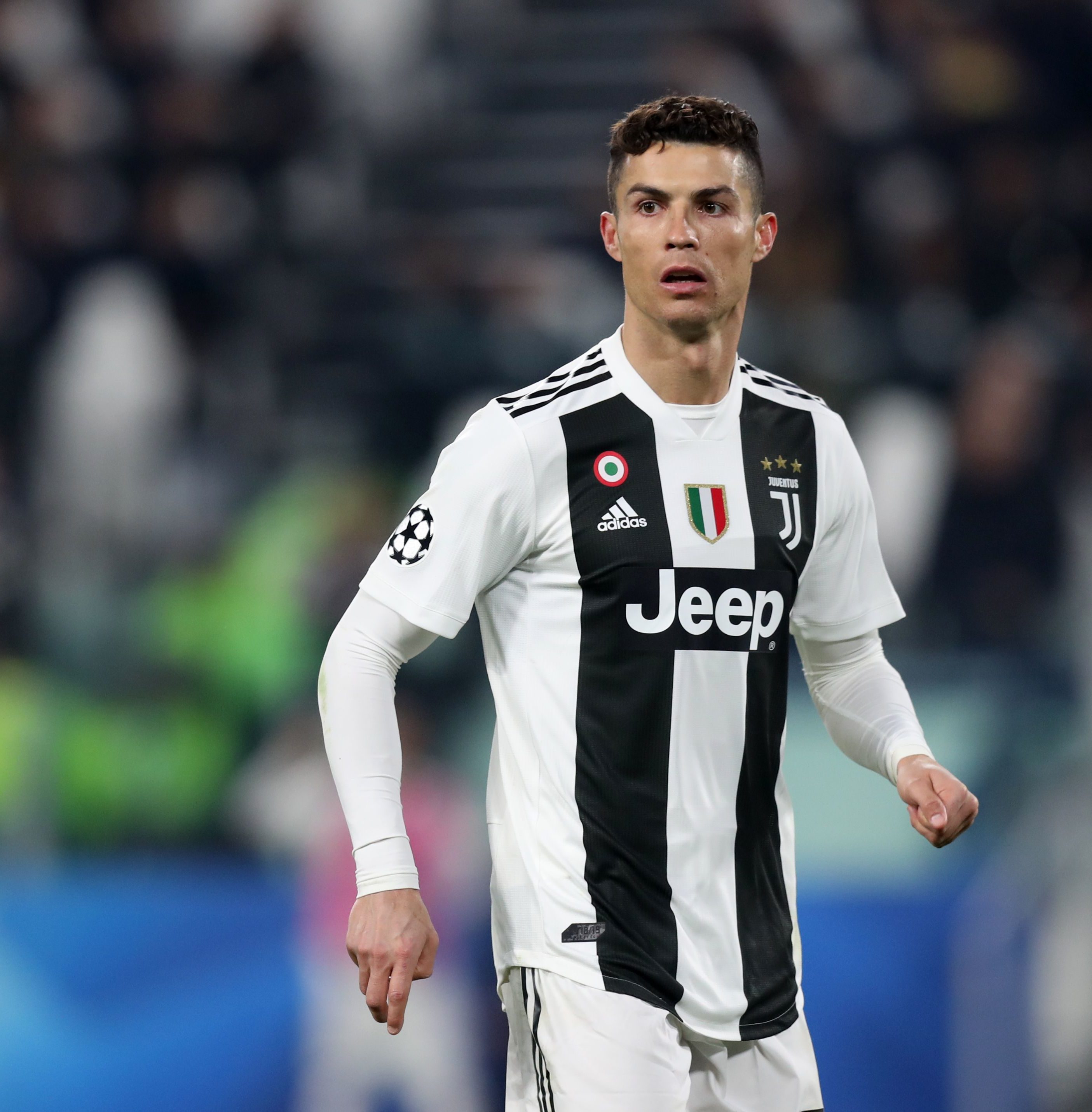 Cristiano Ronaldo Suffers Leg Injury in Euro Qualifiers 