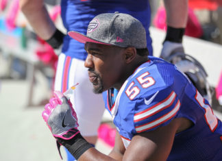 Jerry Hughes with the Buffalo Bills in 2016
