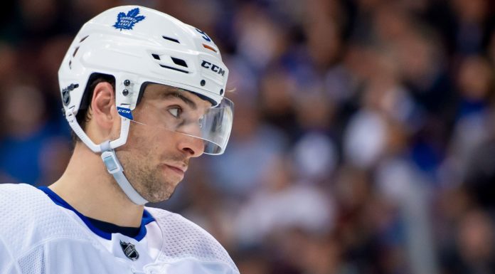 Maple Leafs’ Captain John Tavares Out for 2 Weeks with Broken Finger