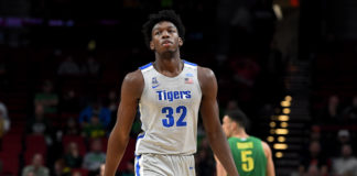 James Wiseman (32) with the Memphis Tigers.