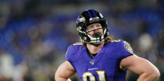 Hayden Hurst with the Ravens game in 2020