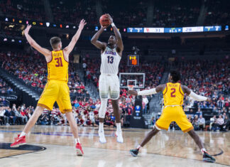 Deandre Ayton in 2018