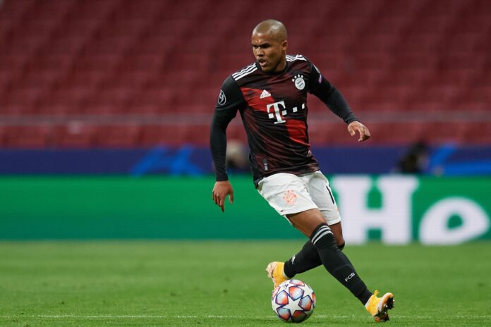 Douglas Costa with Bayern in 2020.