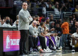 Frank Vogel with the Lakers in 2022