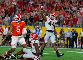Travon Walker (44) with the Georgia Bulldogs in 2021