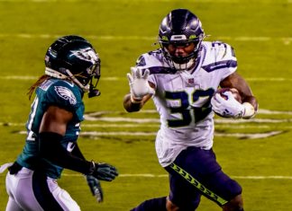 Seattle running back Chris Carson (32) in 2020