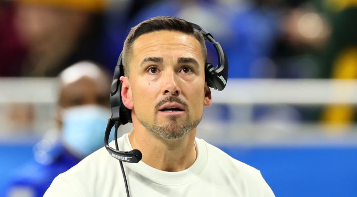 Packers Extend Head Coach Matt LaFleur and GM Brian Gutekunst Green Bay Packers head coach Matt LaFleur in January 2022