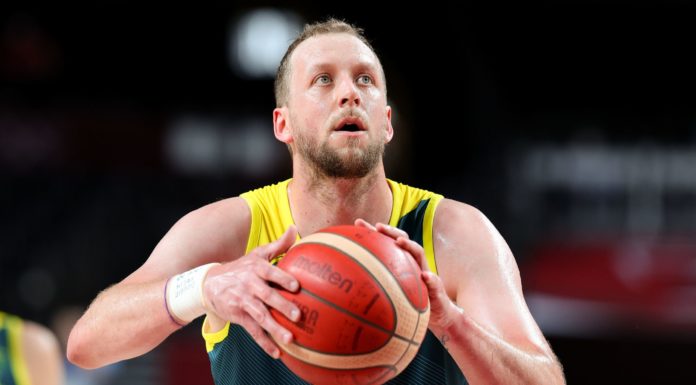 Bucks’ Joe Ingles to Return From ACL Injury on Monday Joe Ingles with Team Australia in 2021