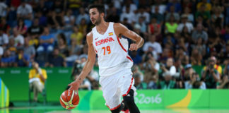 Ricky Rubio playing for Spain in 2016