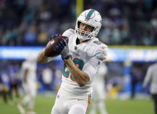 Mike Gesicki with Miami Dolphins in December 2022.
