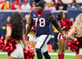 Laremy Tunsil with Houston Texans in December 2022.