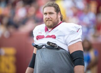 Washington Commanders guard Andrew Norwell in 2022