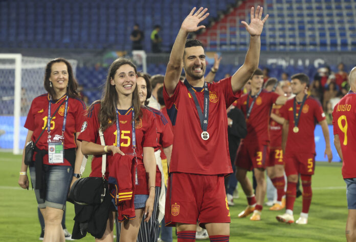 Yeremy Pino of Spain and family celebrate the victory following the UEFA Nations League 2023 Final football match between Croatia and Spain in June 2023