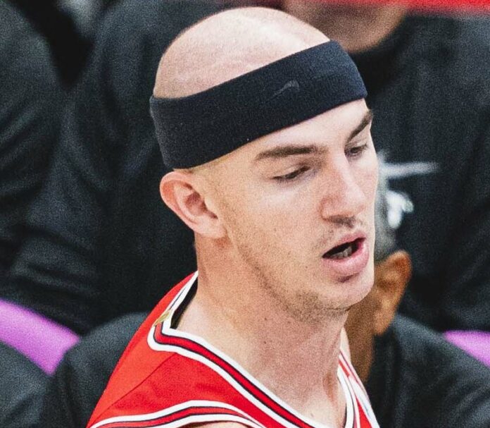 Alex Caruso with the Chicago Bulls in 2022