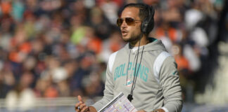 Miami Dolphins head coach Mike McDaniel in November 2022