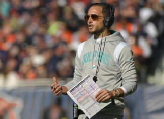 Miami Dolphins head coach Mike McDaniel in November 2022