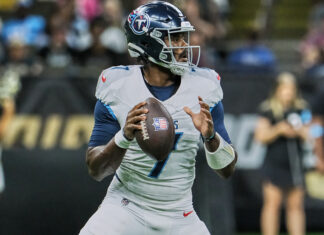 Malik Willis with the Tennessee Titans on August 25, 2024.