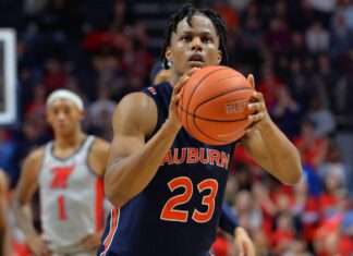 Isaac Okoro with Auburn in January 2020