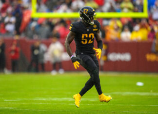 Jamin Davis with Commanders in 2022.
