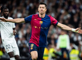 Robert Lewandowski of Barcelona in October 2024.=