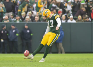 Anders Carlson with the Green Bay Packers in December 2023